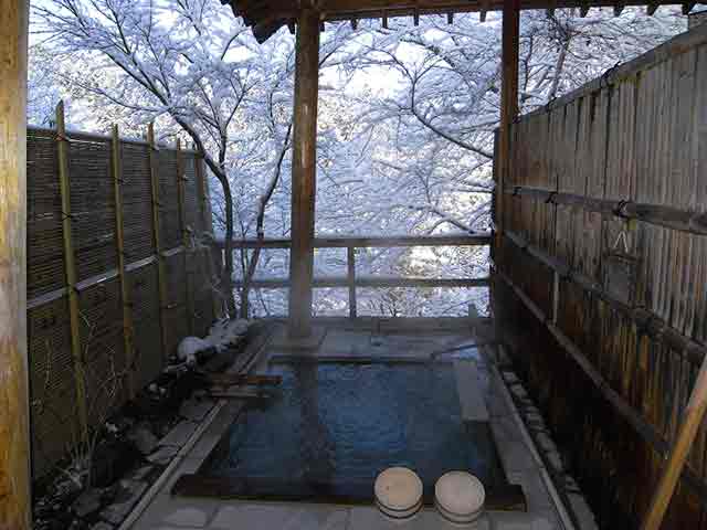 雪見露天